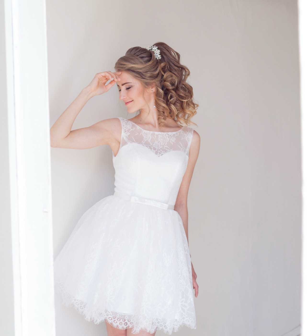 Bride in a lace gown